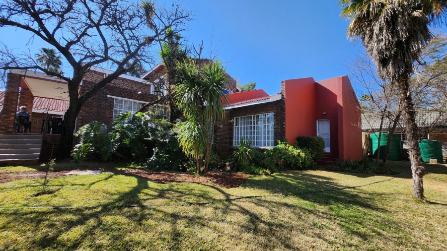 4 Bedroom Property for Sale in Wilkoppies North West